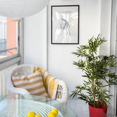 Apartamento Feria. Centrico A Solo 200 Metros De La Playa