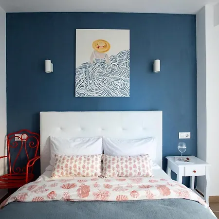 Feria. Centrico A Solo 200 Metros De La Playa Apartamento *